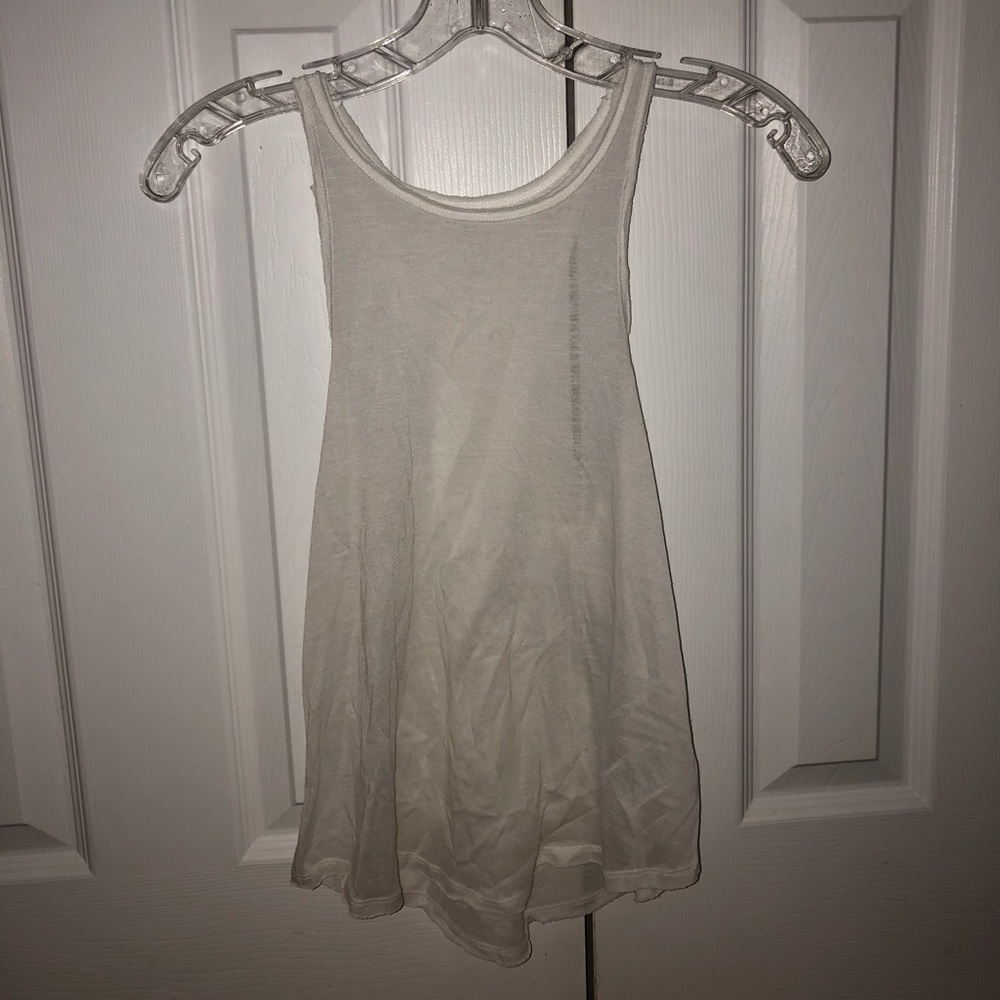 2 Racer back tank tops - Picture 2 of 4